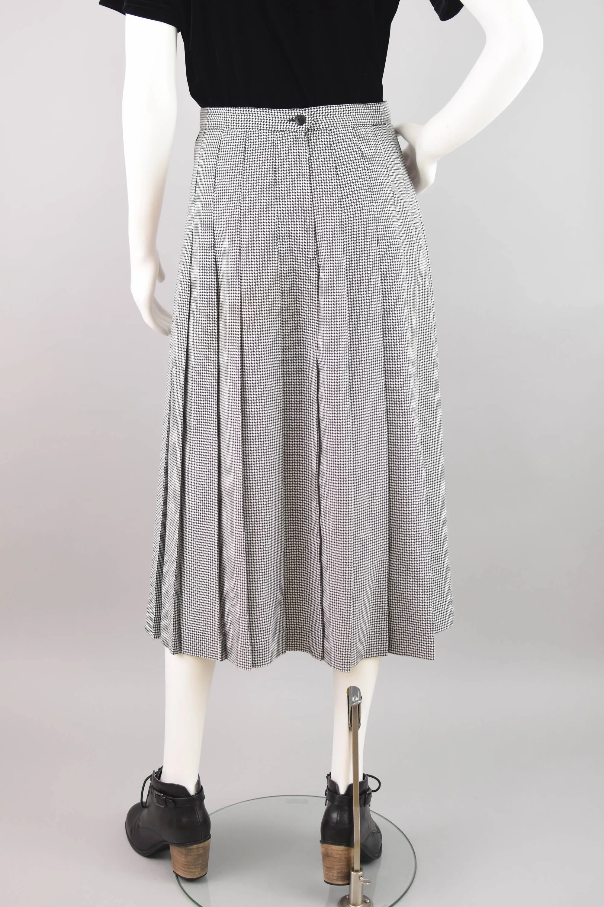 90s Houndstooth Plaid Pleated Midi Skirt, Women's 30" Waist