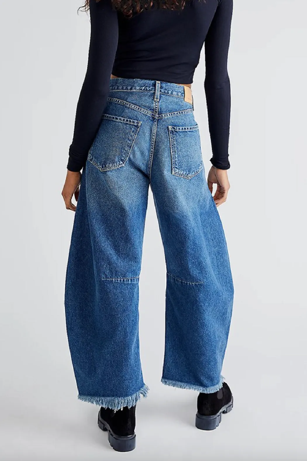 Barrel Cropped Wide Leg Jean