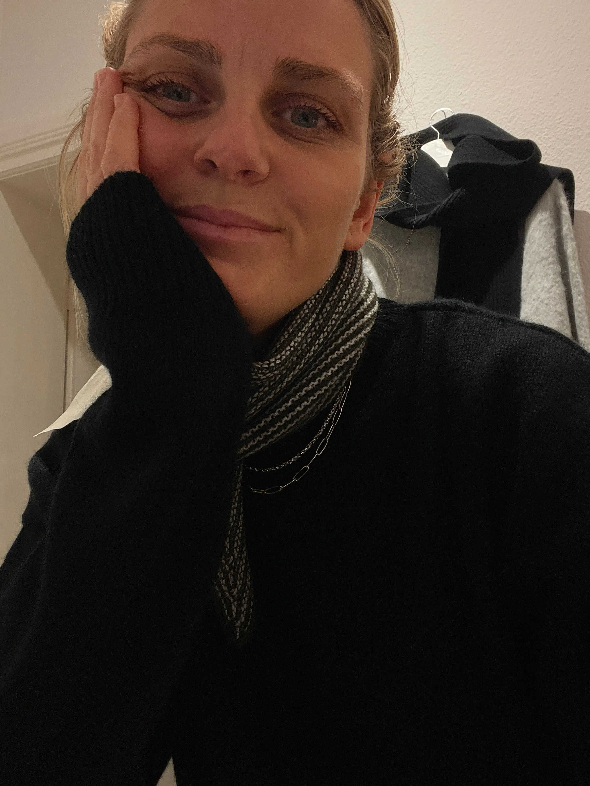 CREWNECK SWEATER CASHMERE/SILK BLACK