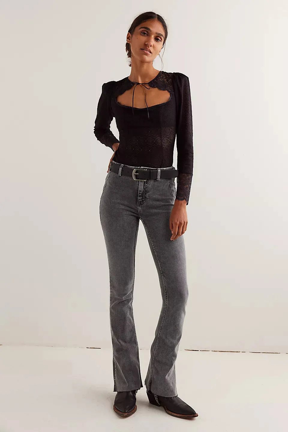 Level Up Slit Slim Flare Jeans - Ridge Grey