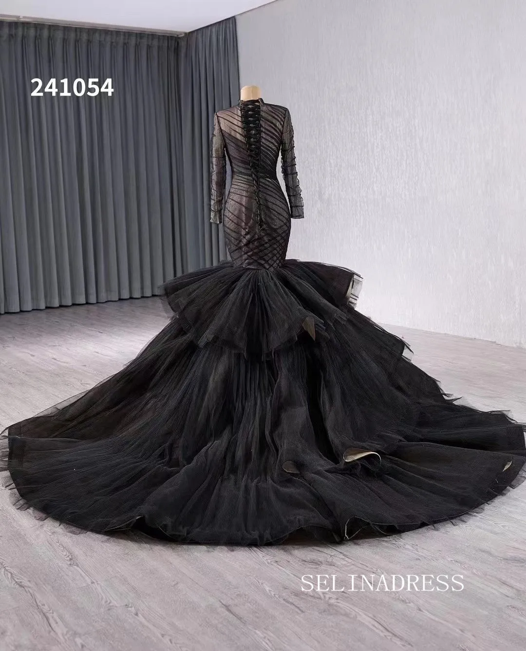 luxury Black High Neck Tulle Wedding Dresses With Long Sleeve Formal Gown 241054