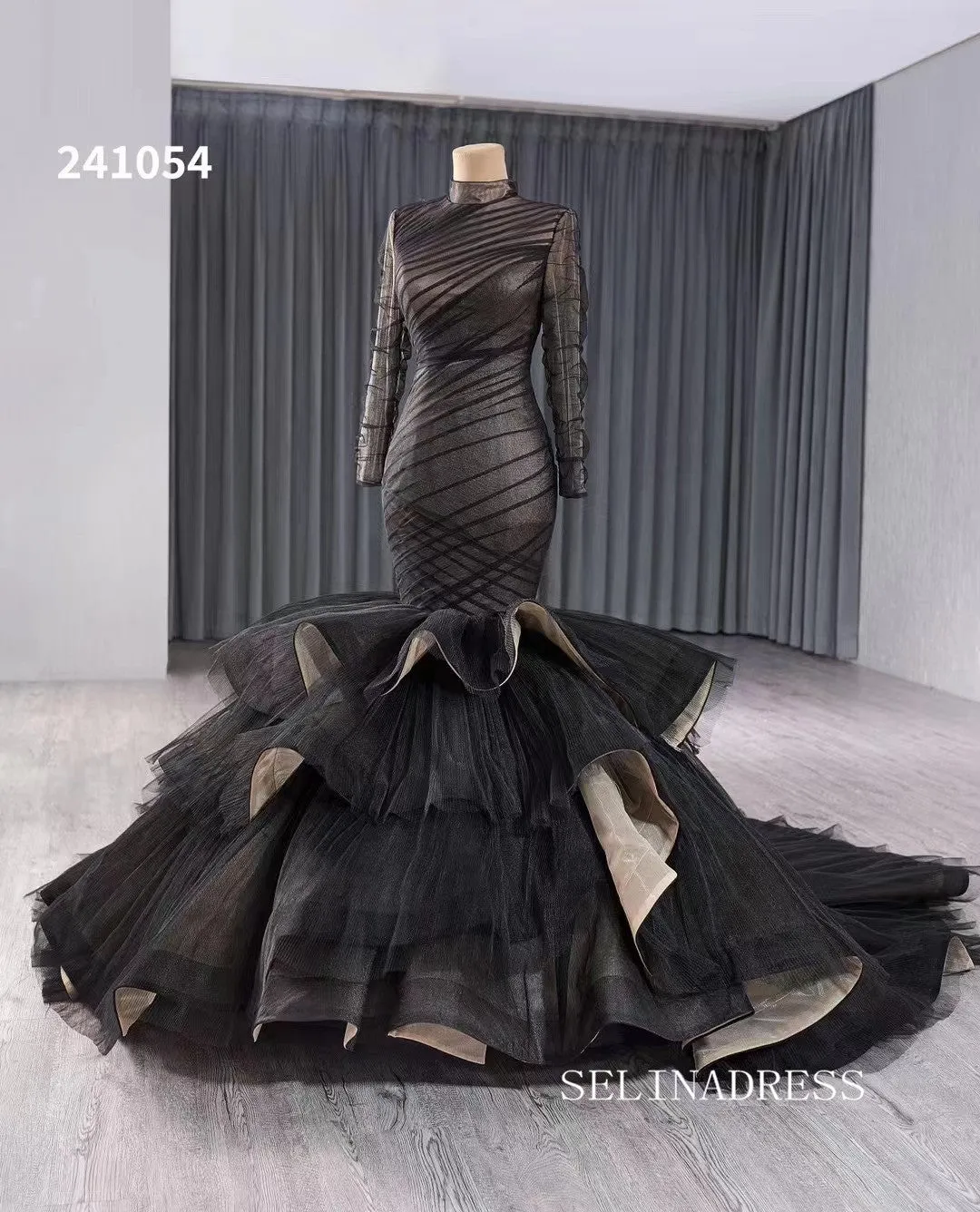 luxury Black High Neck Tulle Wedding Dresses With Long Sleeve Formal Gown 241054