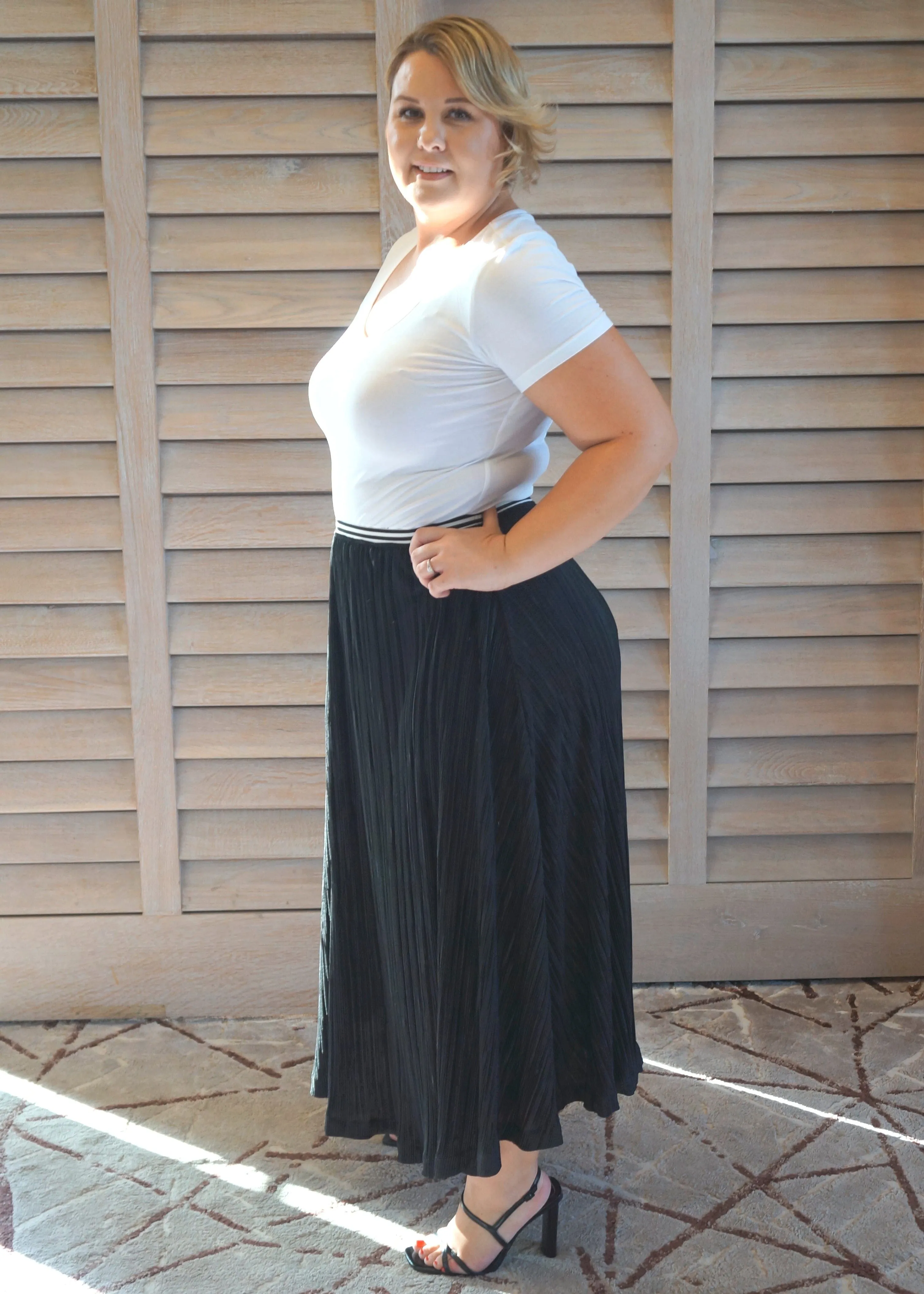 The Joss Maxi Skirt - Black Pleats
