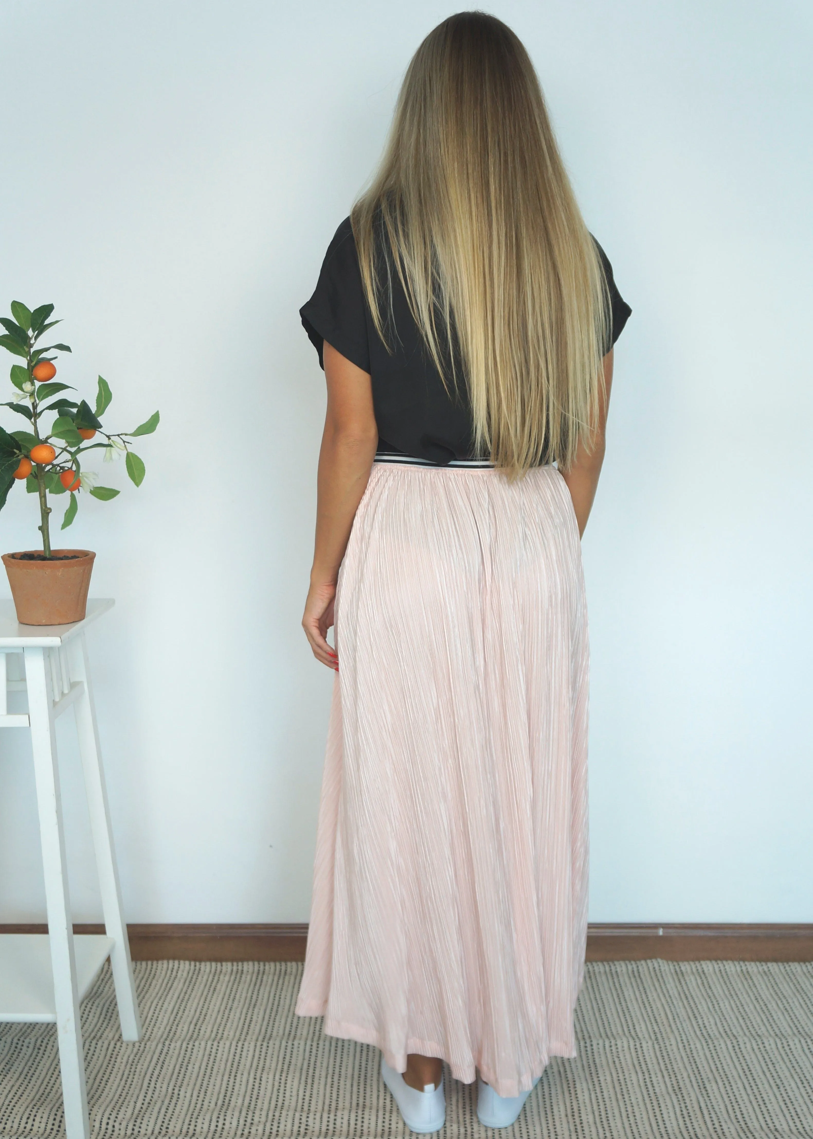 The Pleated Maxi Skirt - Nude Pink Pleats