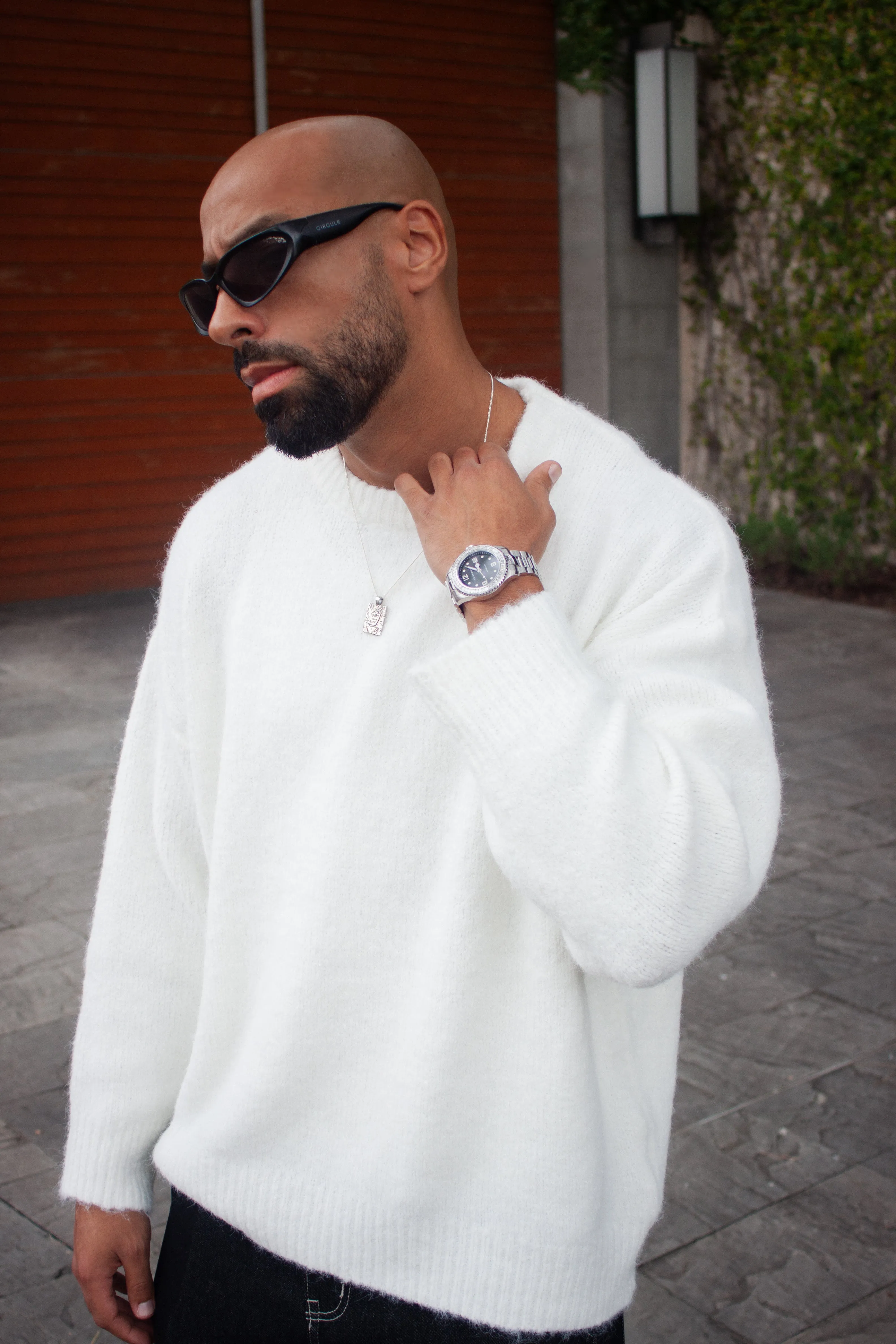 THE SARMATO OVERSIZED KNITTED CREWNECK SWEATER