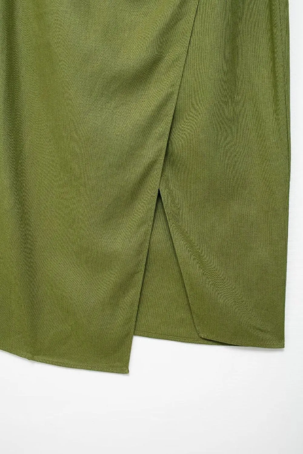 ‘Zoe’ Pleated Green Incorrect Mid-Length Skirt